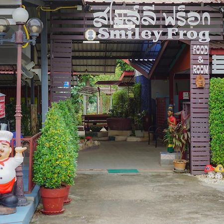 Ferienwohnung Smiley Frog Kanchanaburi Exterior foto