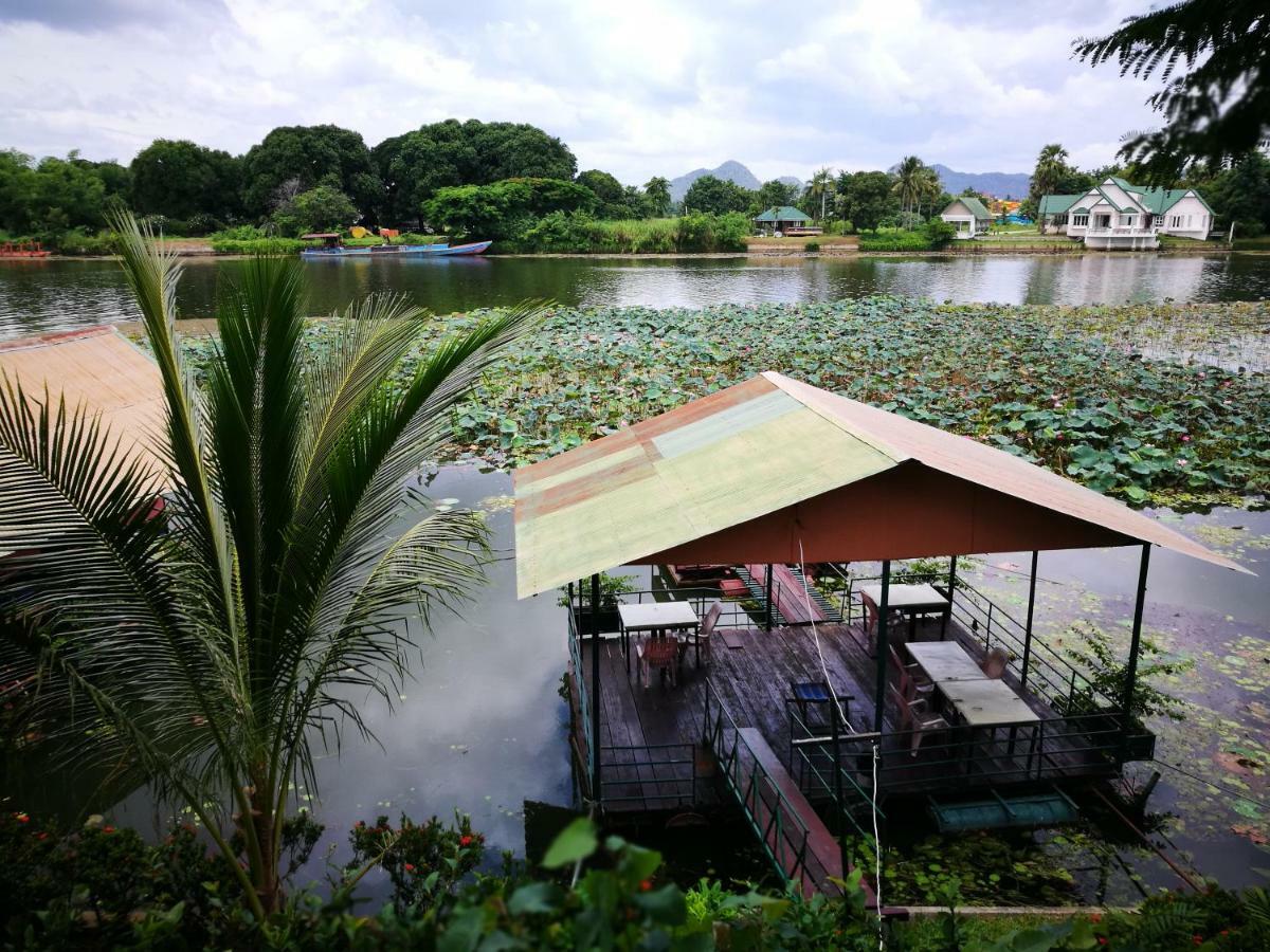 Ferienwohnung Smiley Frog Kanchanaburi Exterior foto